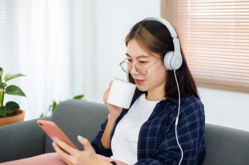 14 kênh Podcast học IELTS hay bạn nên biết